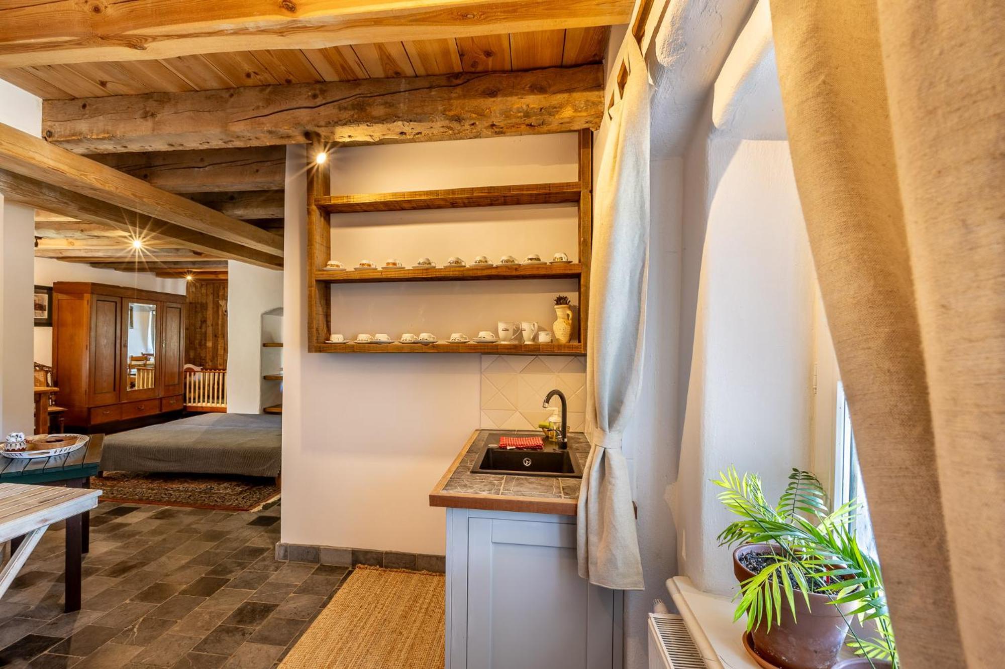 Gosciniec Pod Zajacem Bed & Breakfast Olesnica  Ngoại thất bức ảnh